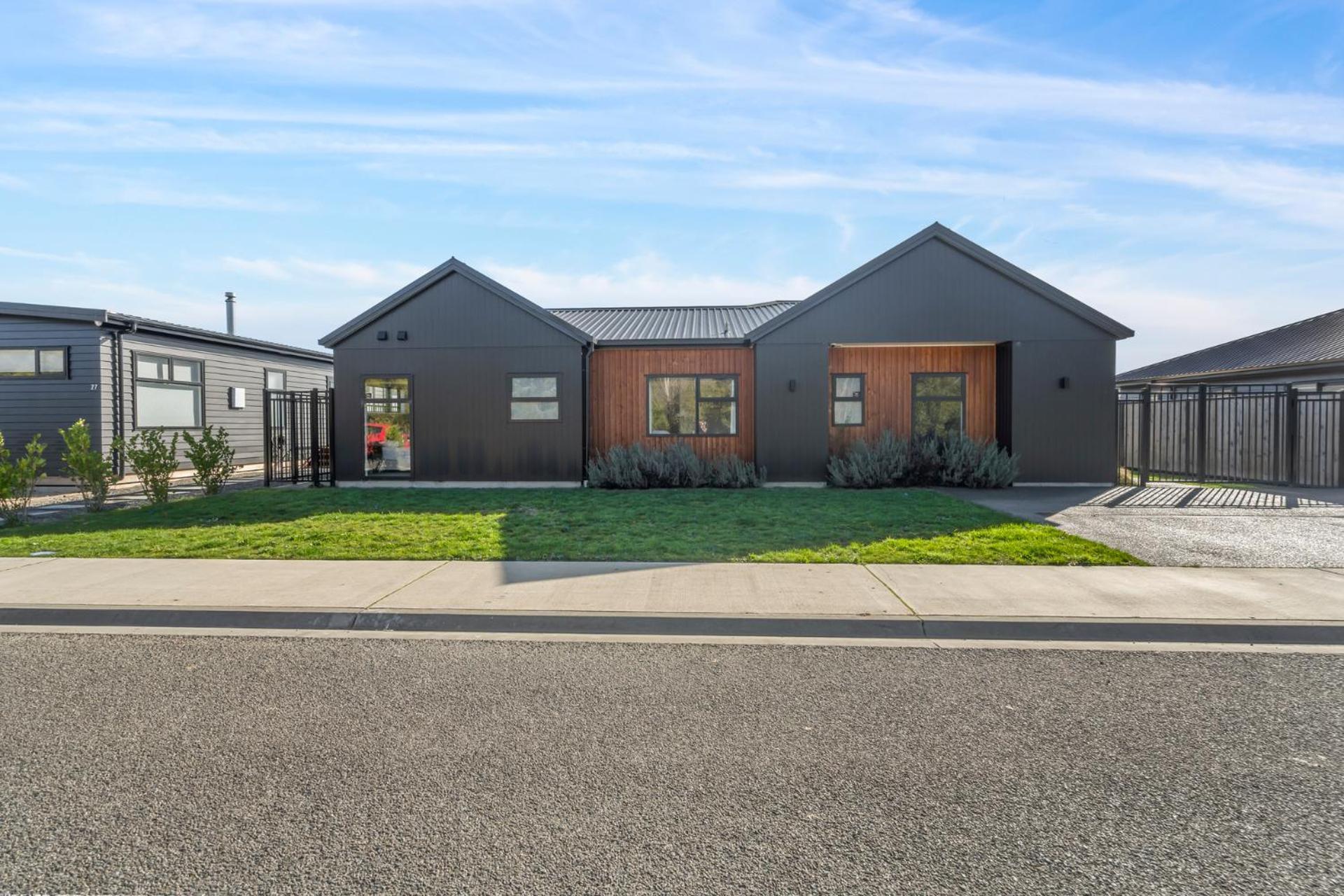 Regent Sanctuary - Martinborough Holiday Home ภายนอก รูปภาพ