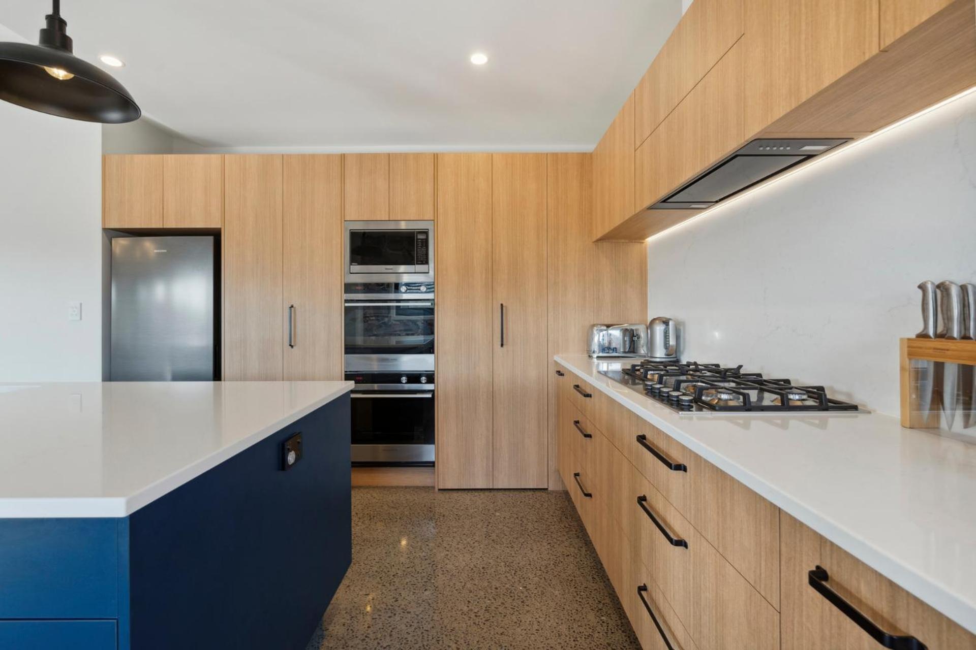 Regent Sanctuary - Martinborough Holiday Home ภายนอก รูปภาพ